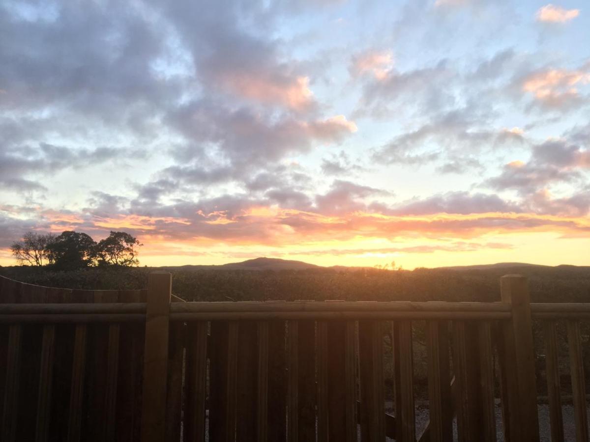 Sunset Cabin โมลด์ ภายนอก รูปภาพ